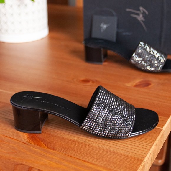 Giuseppe Zanotti Crystal Embellished Mules - Picture 2 of 10